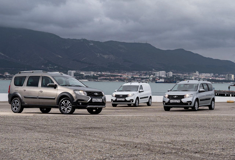 К запуску готовится новая версия Lada Largus с улучшенным&nbsp;салоном &mdash; всего на 25 000 рублей дороже